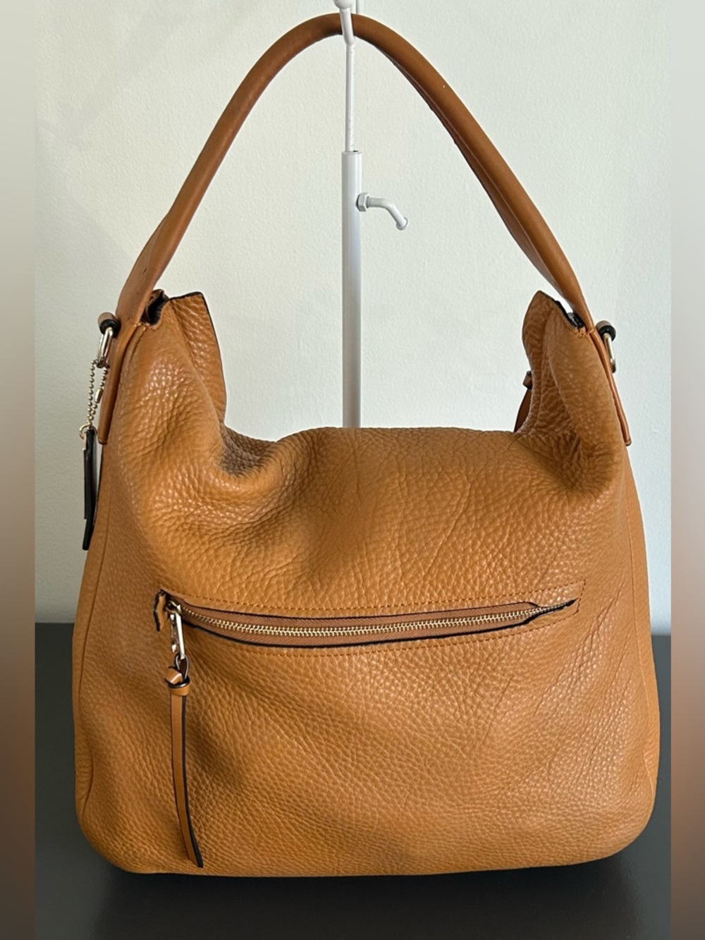 Coach Tan Leather shoulder Bag Slouchy hobo bag everyday - Picture 9 of 14